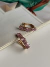 Özel Kaplama Xuping Pembe Baget Taşlı Küpe (2 Cm)