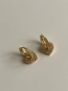 Özel Seri Gold Zirkon Taşlı Kalp Küpe (2 Cm)