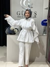 Güneş Kombin Kollar ve Arka Valonlu Beli Bağcıklı Gömlek Beyaz