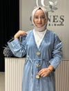 Güneş Kombin Önü 3 Broşlu Uzun Kot Kap Açık Mavi