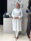 Güneş Kombin Önü ve Kolları Taşlı Uzun Tunik Beyaz