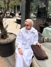 Fiyonk Yaka Gömlek Pilise Etek Beyaz