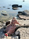 Kırmızı Çizgili Elbise 