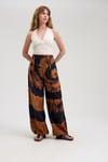 Mucho Pantolon (Batik Boyama)