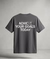 ERKEK ÇOCUK ACHİEVE YOUR GOALS BASKILI CEP DETAYLI PREMİUM T-SHİRT