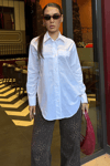 Beyaz Düz Kesim Düğmeli Kadın Gömlek SH367