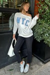 Beyaz Kayık Yaka Oversize Baskılı Kadın Sweatshirt SH204