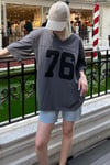 Füme Baskılı V Yaka Oversize Kadın T-shirt SH270
