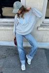 Gri Kayık Yaka Oversize Baskılı Kadın Sweatshirt SH204