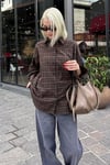 Kahverengi Oversize Ekose Desenli Kadın Gömlek SH334