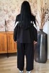 ŞERİTLİ DİK YAKA 4 MEVSİMLİK TAKIM