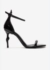 BH TRALİCE 36-40 TOPUKLU SANDALET