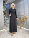 70079 ÖZEL TASARIM OMZU PİLE DETAYLI VARAKLI ELBİSE 