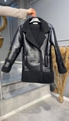 NEVON 1079 HEM KÜRKLÜ HEM DERİ KABAN MODELİMİZ 