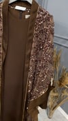 NEVON 2370 GÜPÜR VE PUL İŞLEME DETAYLI İTHAL KREP ABAYA TAKIM