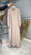 NEVON 3726 ÖNÜ PİLİSE DETAYLI TOKALI ELBİSE 
