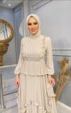 NEVON 4881 BELİ TAŞ İŞLEMELİ FIRFIR DETAYLI ŞİFON ELBİSE