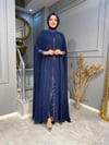 NEVON 656 TAMAM SİM BASKI LÜKS KUMAŞ ÜZERİ PELERİNLİ ABİYE