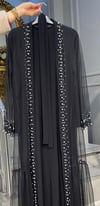 NEVON 788 ŞERİT HALİNCE İNCİ İŞLEMELİ TÜL 2'Lİ ABAYA TAKIM