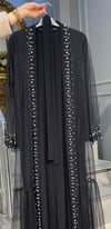 NEVON 788 ŞERİT HALİNCE İNCİ İŞLEMELİ TÜL 2'Lİ ABAYA TAKIM
