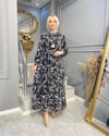 NEVON 7999-16 DESENLİ VE KOLYE DETAYLI ŞİFON ELBİSE
