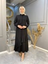 Nevon Taş İşleme ve Fırfır Detaylı  Elbise 