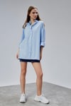 Kadın Apoletli Katlamalı Uzun Kol Oversize Mavi Gömlek-Gömlek -Tf The Fancy For You-7074-4-Kadın Apoletli Katlamalı Uzun Kol Oversize Mavi Gömlek