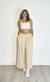 Kadın Bel Lastikli Double Face Kumaş Pileli Geniş Paça Ekru Pantolon-Pantolon-Tf The Fancy For You-9751-3-Kadın Bel Lastikli Double Face Kumaş Pileli Geniş Paça Ekru Pantolon