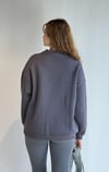 Kadın Bisiklet Yaka Nakış Baskı Detaylı Uzun Kollu Oversize Sweatshirt - Füme-Sweatshirt-Tf The Fancy For You-88453- Kadın Bisiklet Yaka Nakış Desenli Pamuklu Yumuşak Uzun Kol Sweatshirt
