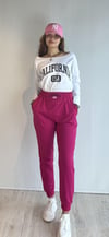 Kadın Geniş Yaka Baskılı Uzun Kol Oversize Bel Lastikli Beyaz-Fuşya Eşofman Takımı-Alt Üst Takım -Tf The Fancy For You-8032-4-Kadın Geniş Yaka Baskılı Uzun Kol Oversize Bel Lastikli Beyaz-Fuşya Eşofman Takımı