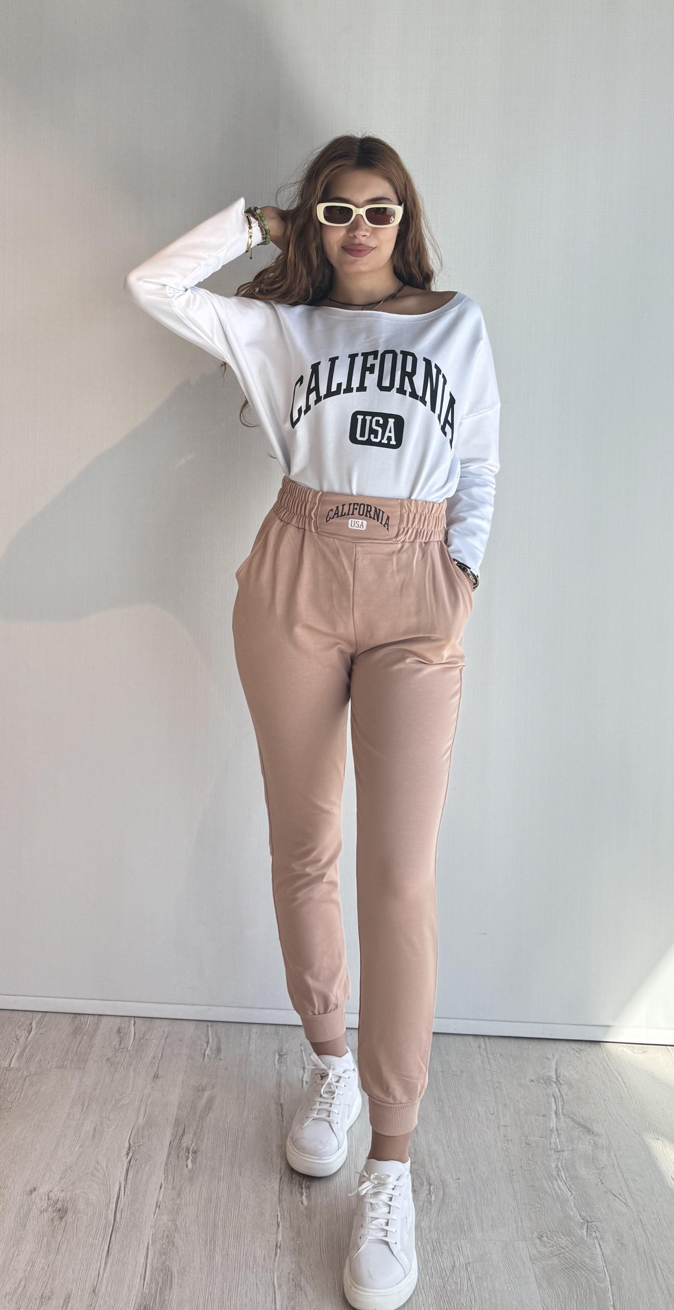 Kadın Geniş Yaka Baskılı Uzun Kol Oversize Bel Lastikli Beyaz-Kahverengi Eşofman Takımı-Alt Üst Takım -Tf The Fancy For You-8032-5-Kadın Geniş Yaka Baskılı Uzun Kol Oversize Bel Lastikli Beyaz-Kahverengi Eşofman Takımı