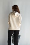 Kadın Kapüşonlu Kanguru Cepli Nakış Baskı Detaylı Uzun Kol Oversize Kutup Beyaz Sweatshirt-Sweatshirt-Tf The Fancy For You-9032-2-Kadın Kapüşonlu Kanguru Cepli Nakış Baskı Detaylı Uzun Kol Oversize Kutup Beyaz Sweatshirt