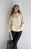 Kadın Kapüşonlu Kanguru Cepli Nakış Baskı Detaylı Uzun Kol Oversize Kutup Beyaz Sweatshirt-Sweatshirt-Tf The Fancy For You-9032-2-Kadın Kapüşonlu Kanguru Cepli Nakış Baskı Detaylı Uzun Kol Oversize Kutup Beyaz Sweatshirt
