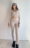 Kadın Uzun Kollu Crop Yüksek Bel Slim Fit Tayt Bej İkili Takım-Alt Üst Takım -Tf The Fancy For You-sportakım-4-Kadın Uzun Kollu Crop Yüksek Bel Slim Fit Tayt Bej İkili Takım