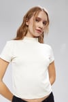 Kadın Yarım Balıkçı Yaka Viscon Kumaş Kısa Kollu Beyaz Crop Bluz -T-shirt-Tf The Fancy For You-1070-1-Kadın Yarım Balıkçı Yaka Viscon Kumaş Kısa Kollu Beyaz Crop Bluz 