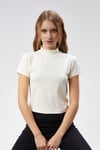 Kadın Yarım Balıkçı Yaka Viscon Kumaş Kısa Kollu Beyaz Crop Bluz -T-shirt-Tf The Fancy For You-1070-1-Kadın Yarım Balıkçı Yaka Viscon Kumaş Kısa Kollu Beyaz Crop Bluz 