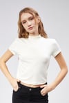 Kadın Yarım Balıkçı Yaka Viscon Kumaş Kısa Kollu Beyaz Crop Bluz -T-shirt-Tf The Fancy For You-1070-1-Kadın Yarım Balıkçı Yaka Viscon Kumaş Kısa Kollu Beyaz Crop Bluz 