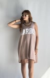 Kadın Yuvarlak Derin Yaka Baskı Detaylı Kalın Askılı Oversize Kahverengi Elbise -Elbise-Tf The Fancy For You-6340-2-Kadın Yuvarlak Derin Yaka Baskı Detaylı Kalın Askılı Oversize Kahverengi Elbise 