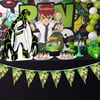 Ben 10 Allien Masa Üstü Ayaklı Pano