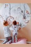 Yuvarlak Ormandaki Sevimli Hayvanlar Soft Renklerde Duvar Sticker