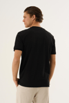  V Yaka Basic T-shirt
