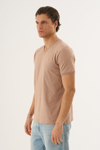  V Yaka Basic T-shirt