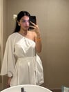 2 FARKLI KULLANIMLI BEYAZ KUŞAKLI ELBİSE