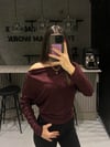 BORDO SİMLİ DÜŞÜK OMUZ BLUZ