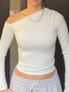 BÜZGÜLÜ ASİMETRİK BEYAZ BODY