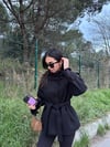 DİK YAKA DÜĞMELİ SİYAH KAŞE KABAN