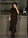 KAHVE KEMERLİ KISA KOLLU KALEM ELBİSE