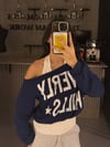 LACİVERT BASKILI ATLETLİ TİŞÖRT