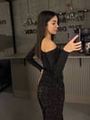 SİYAH TAŞLI DÜŞÜK OMUZ BLUZ