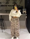ZEBRA DESENLİ BAĞCIKLI PANTOLON